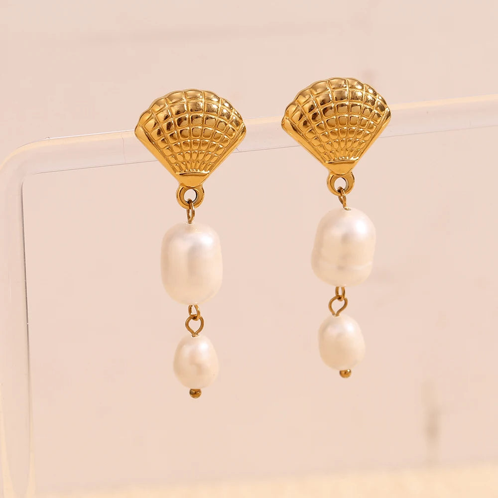 Shell Pearl Earrings