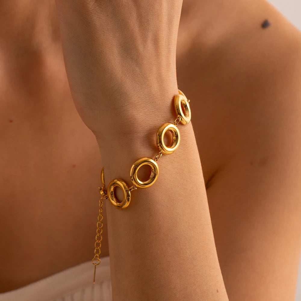 Gold Plated Circle Bracelet