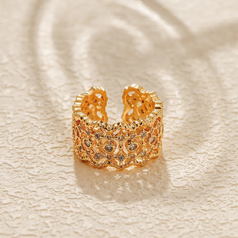 Gold Inlaid Zircon Ring