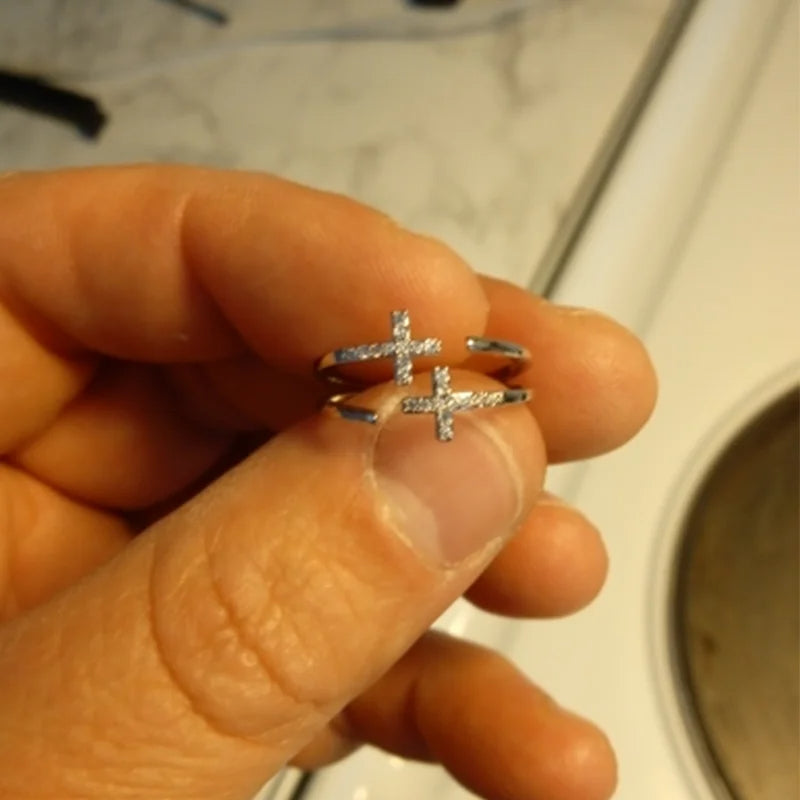 Double Cross Ring