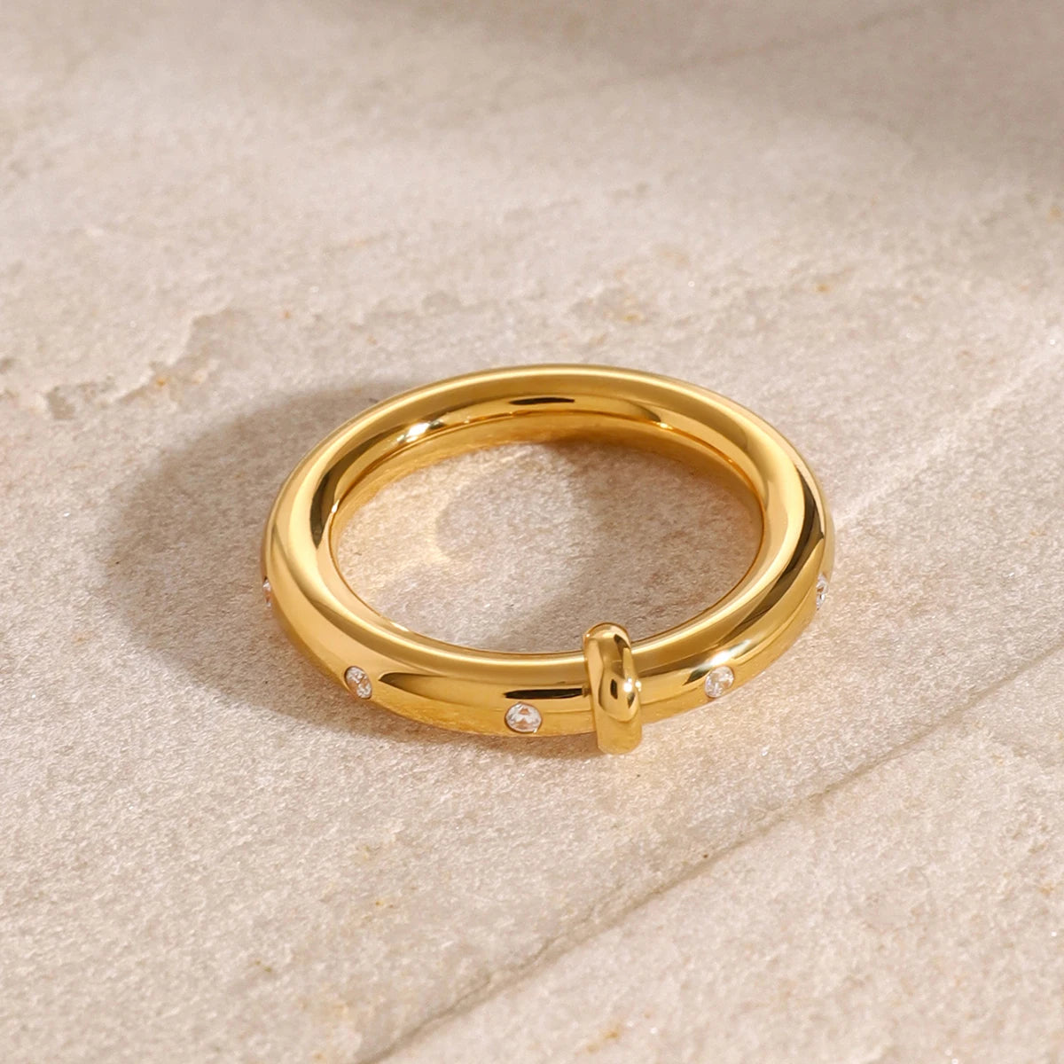 Plain Rhinestone Ring