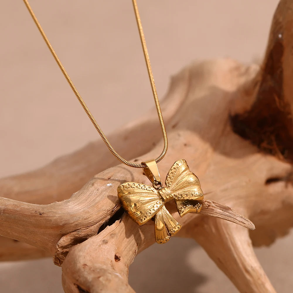 Cute Bowknot Necklace