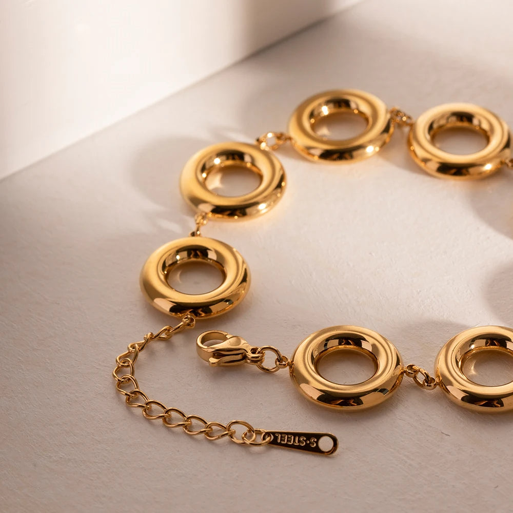 Gold Plated Circle Bracelet