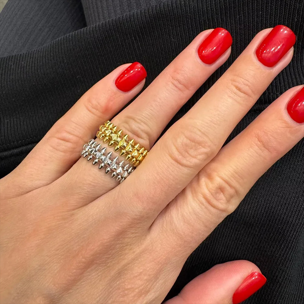 Geometric Rivet Ring
