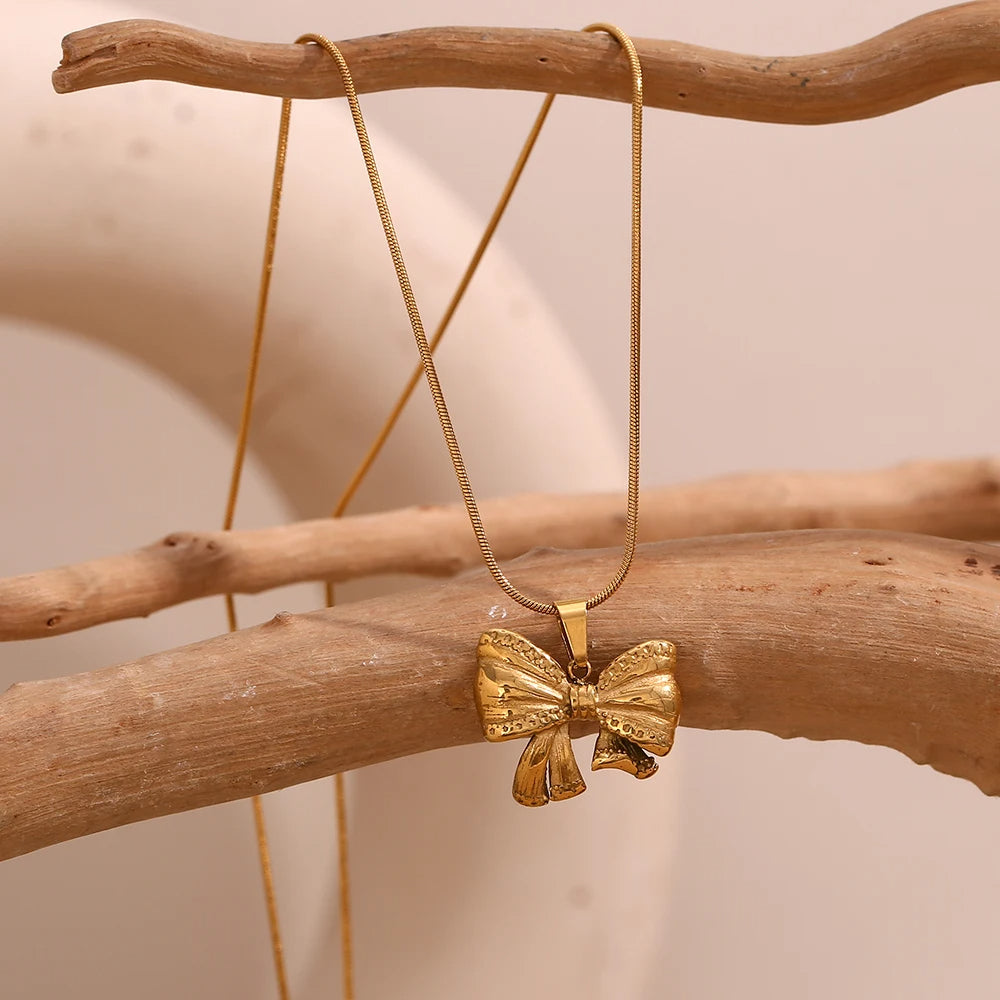 Cute Bowknot Necklace