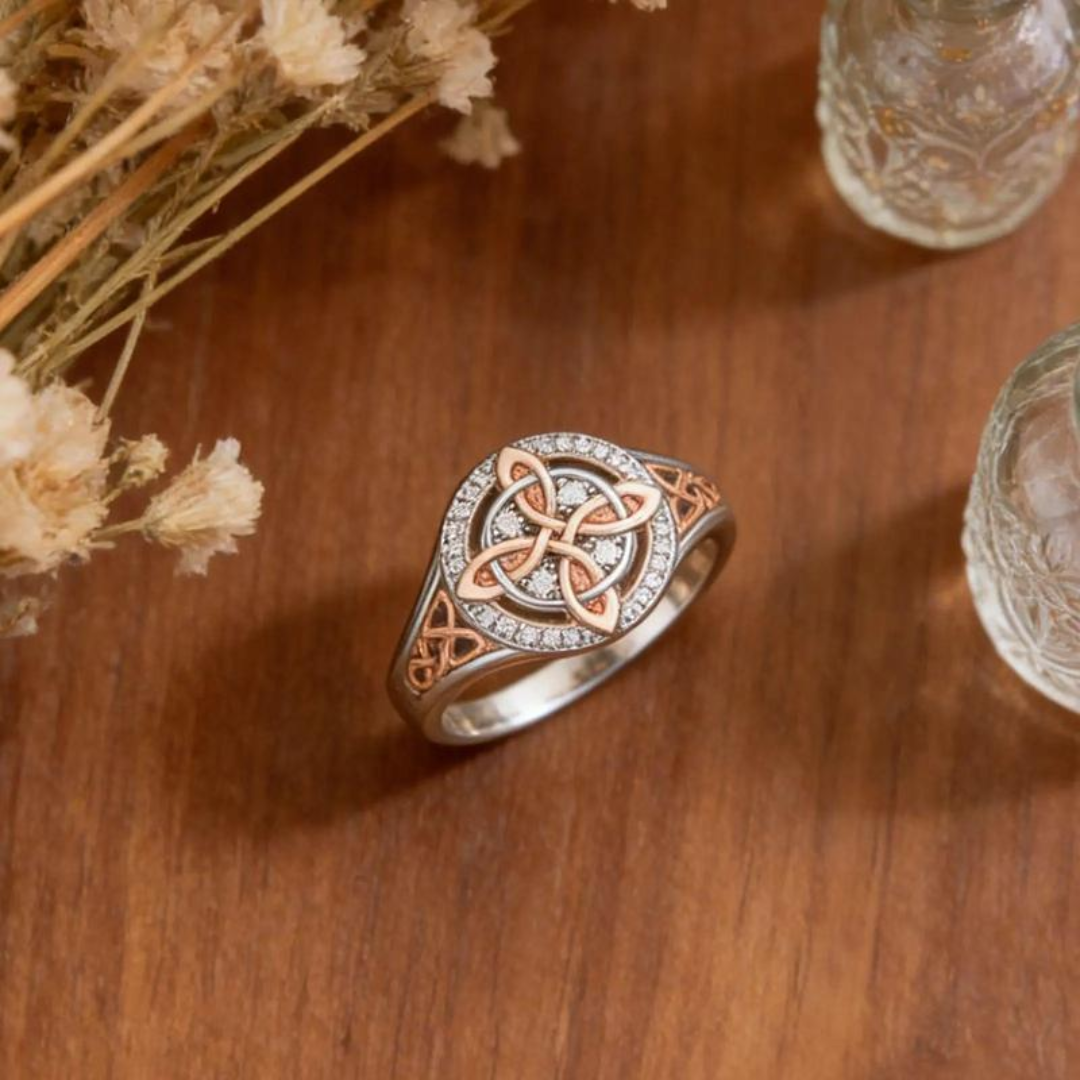 Witch Knot Ring