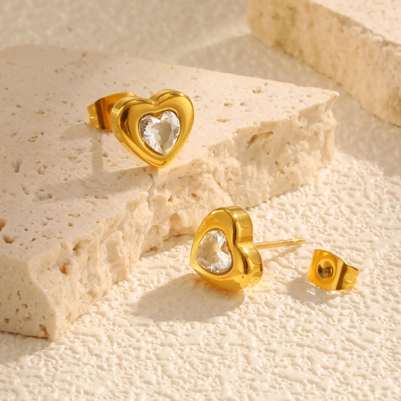 Zircon Heart Earrings