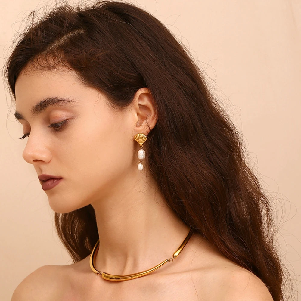 Shell Pearl Earrings