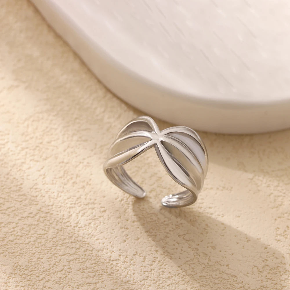 Bow Tie Ring