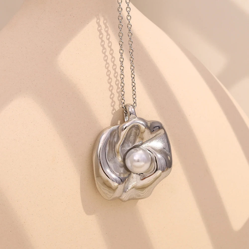 Pearl Flower Necklace