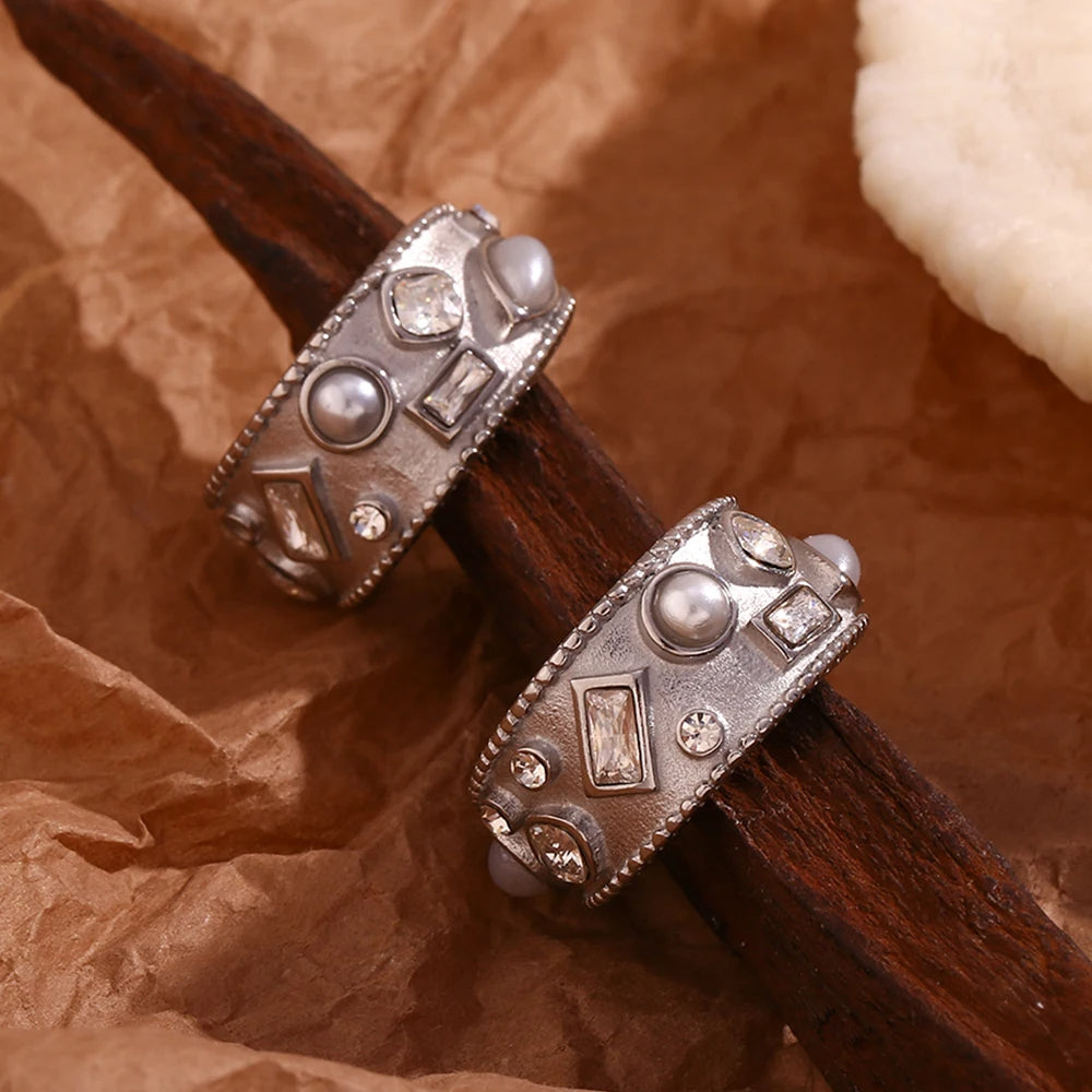 C-Shaped Hoop Earrings