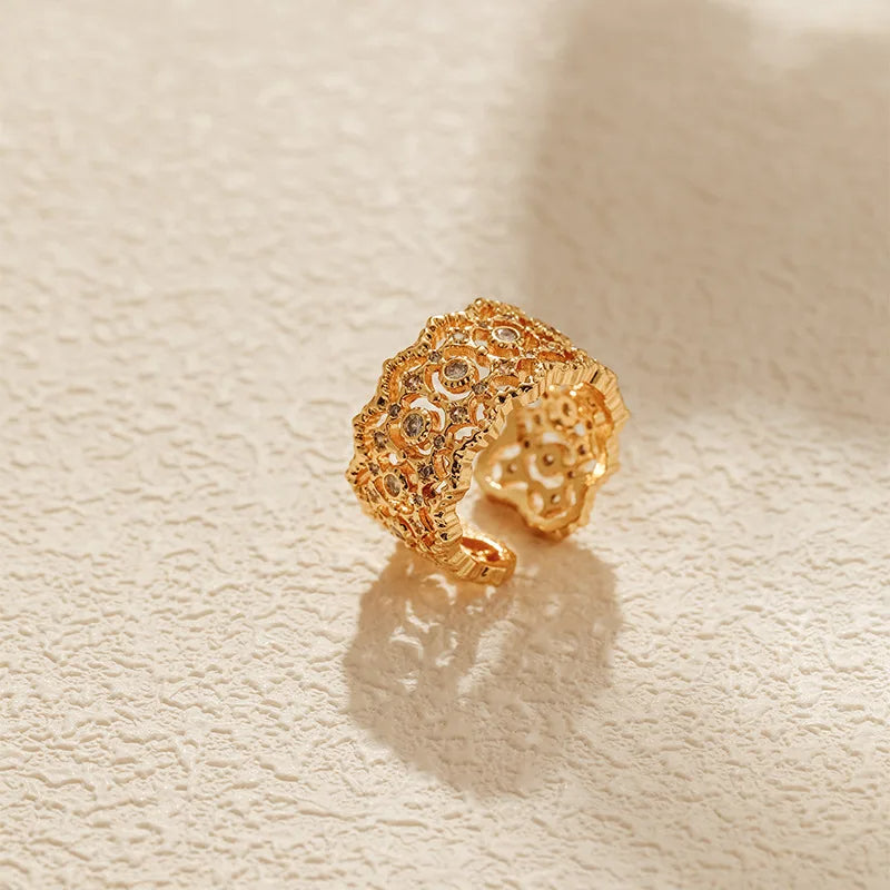 Gold Inlaid Zircon Ring