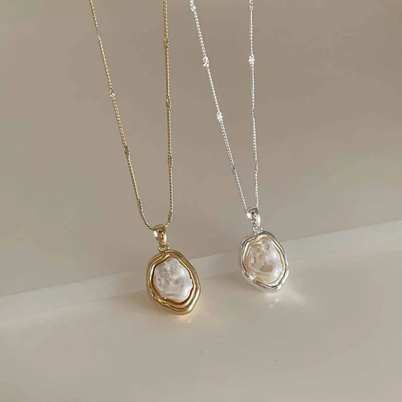 Inlaid Pearl Necklace