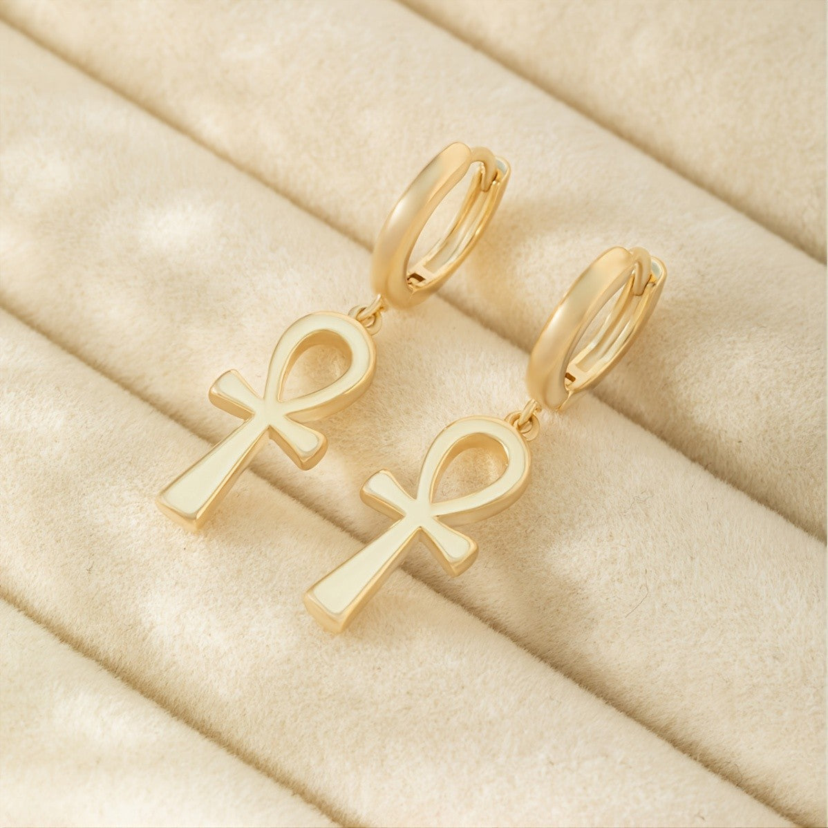 14k Vintage Ankh Drop Earrings