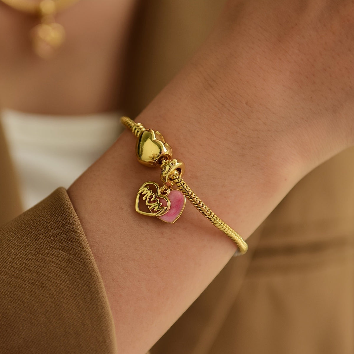 18k Vintage Camera Charm Bracelet