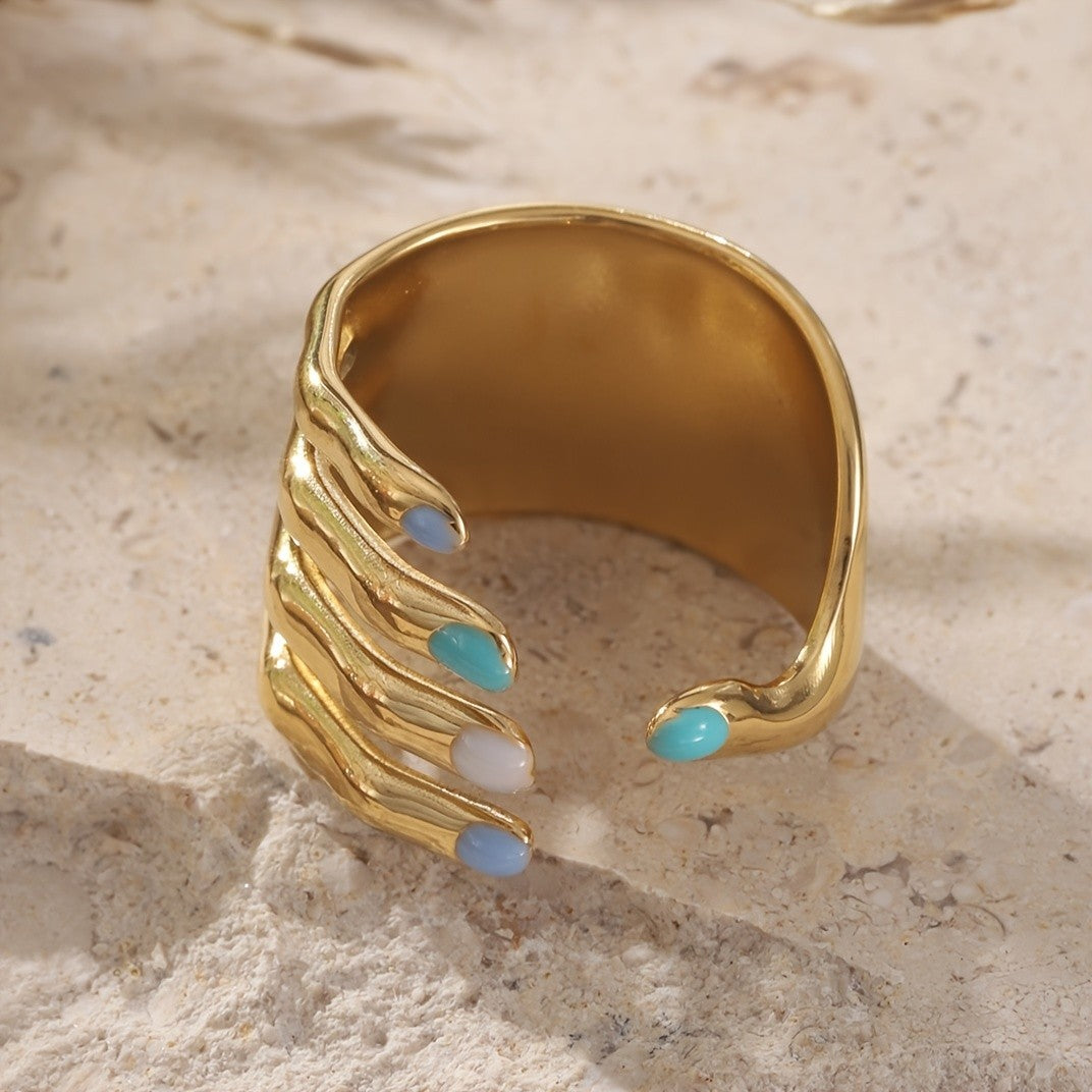 18k Asymmetric Hand Shaped Ring