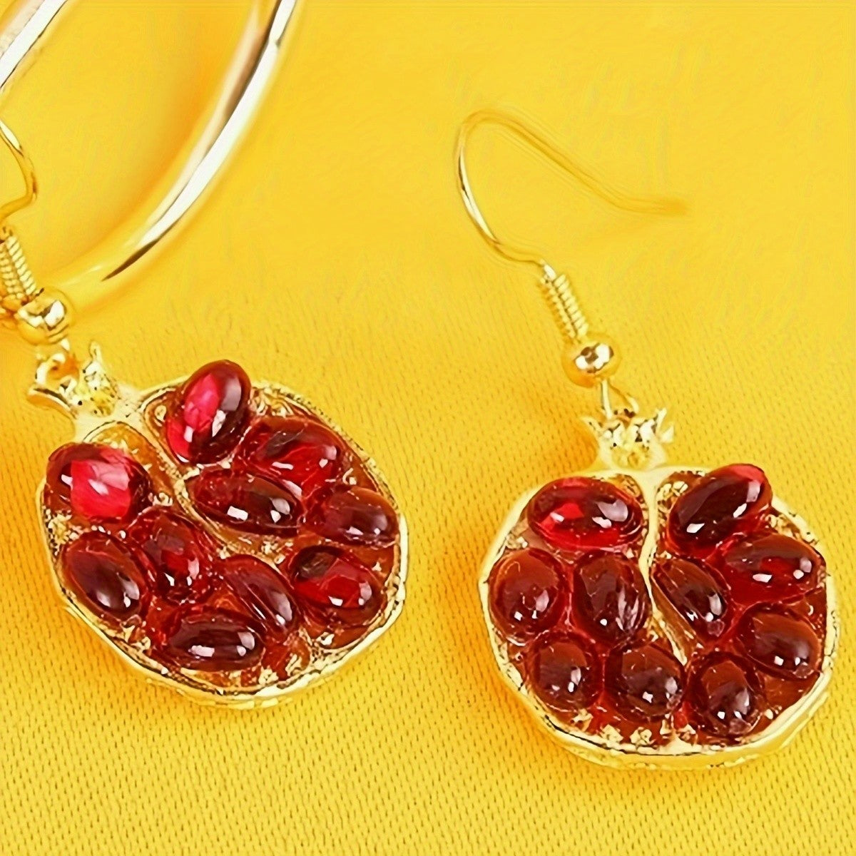 Vintage Pomegranate Red Stone Drop Earrings