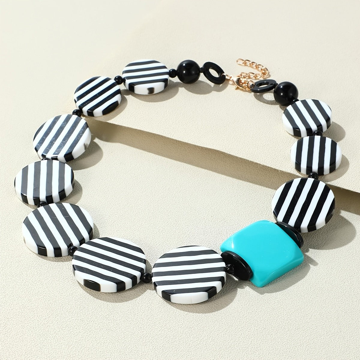 Vintage Striped Resin Collar Necklace