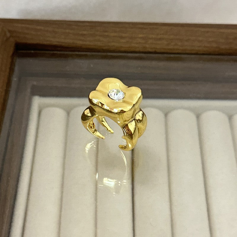 Abstract Gold Flower Stone Ring