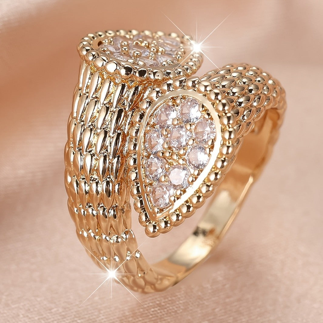 Elegant Oval Zircon Wrap Ring