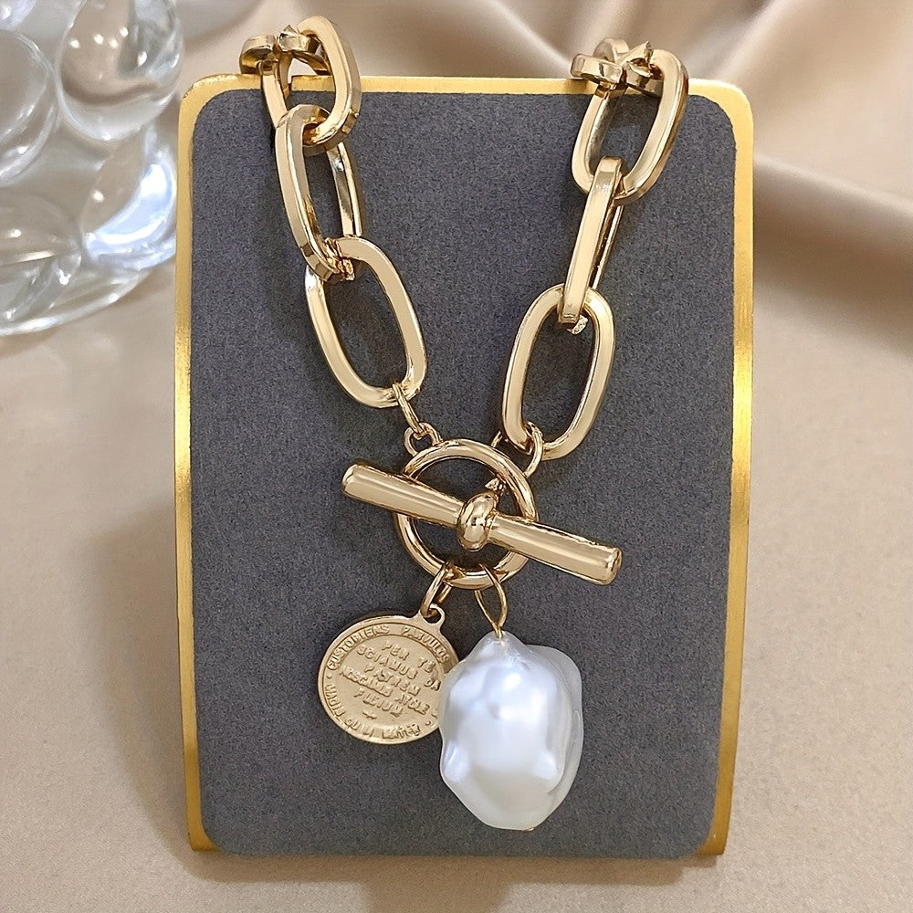 Chunky Chain Pearl Pendant Necklace