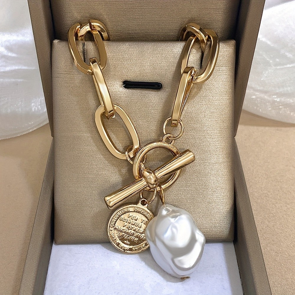 Chunky Chain Pearl Pendant Necklace