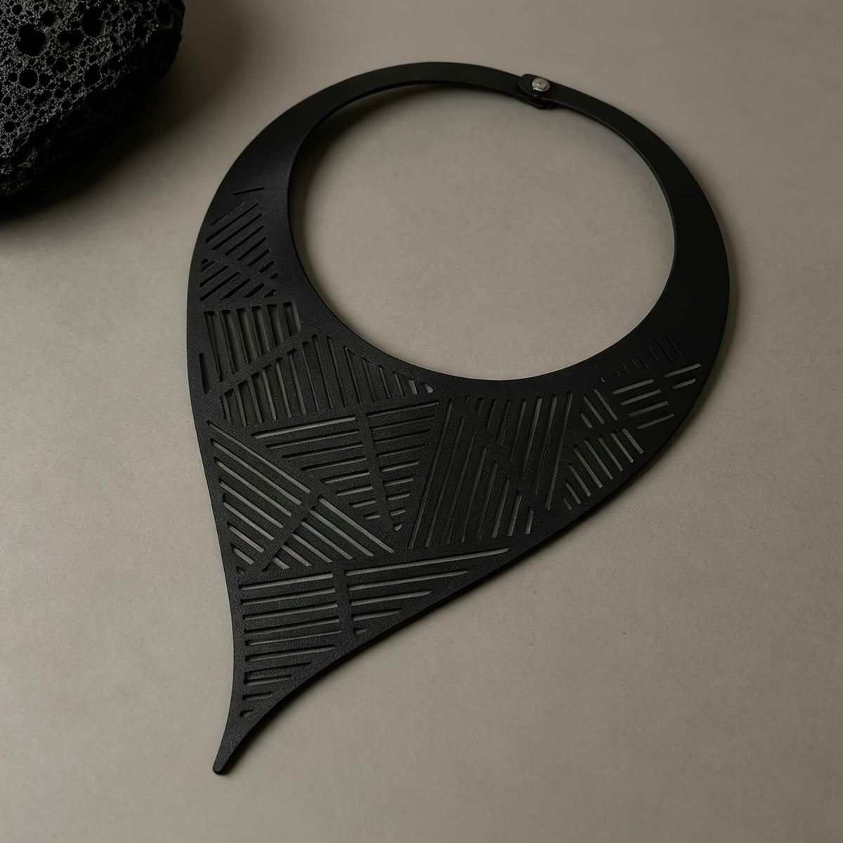 Black Geometric Cut-out Collar Necklace