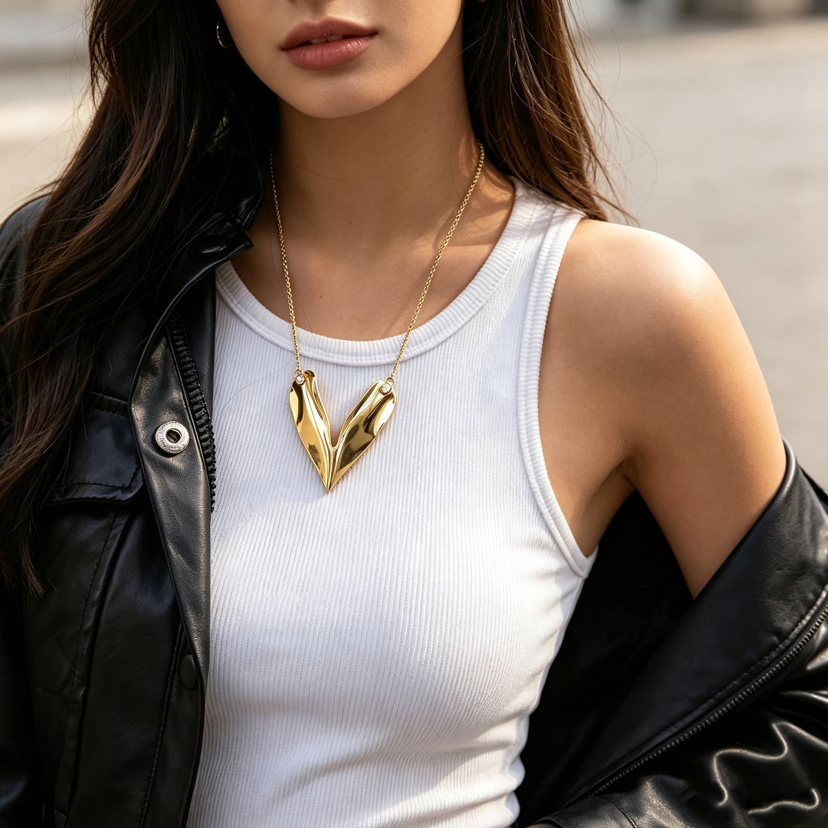18k Geometric Heart Pendant Necklace