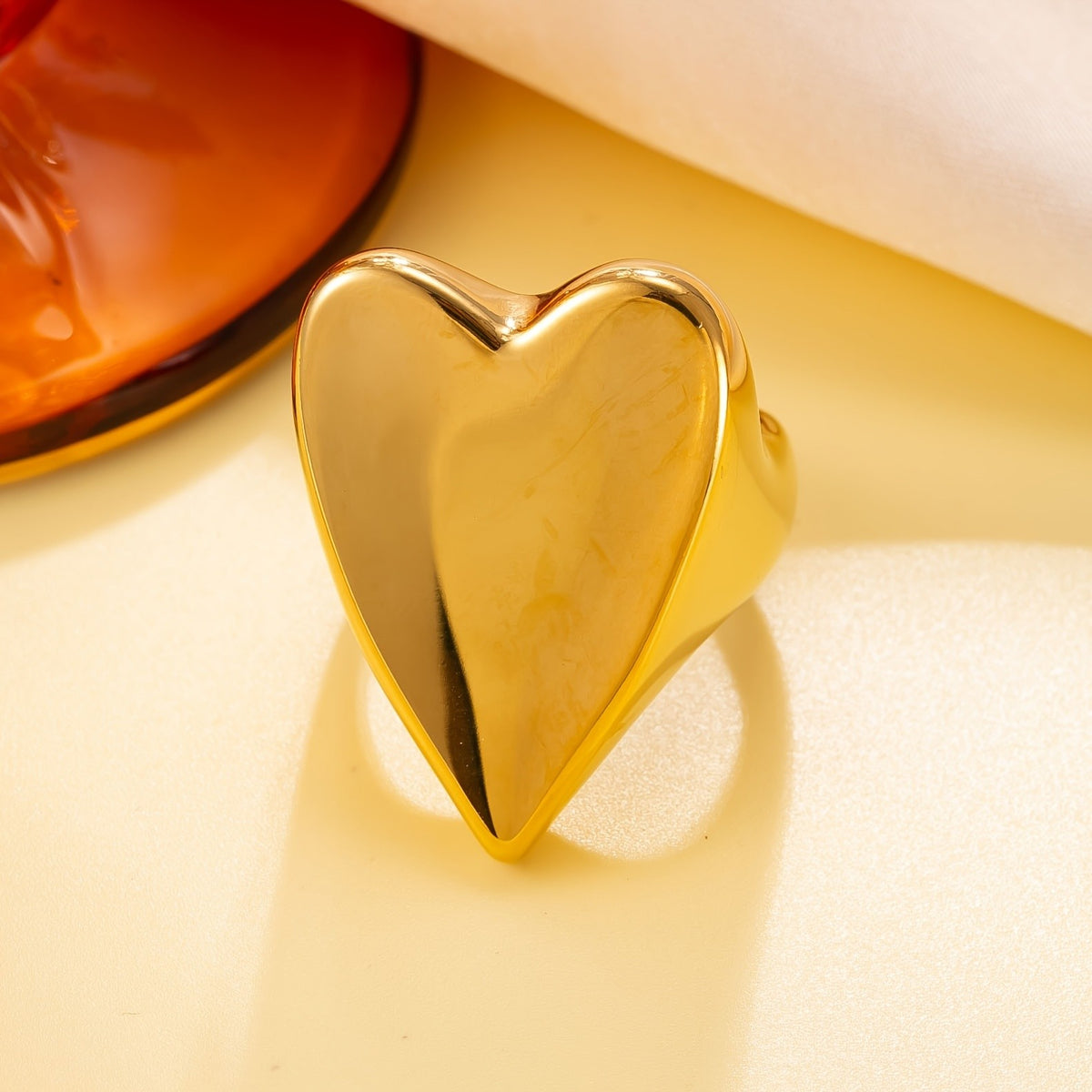 18k Large Heart Ring