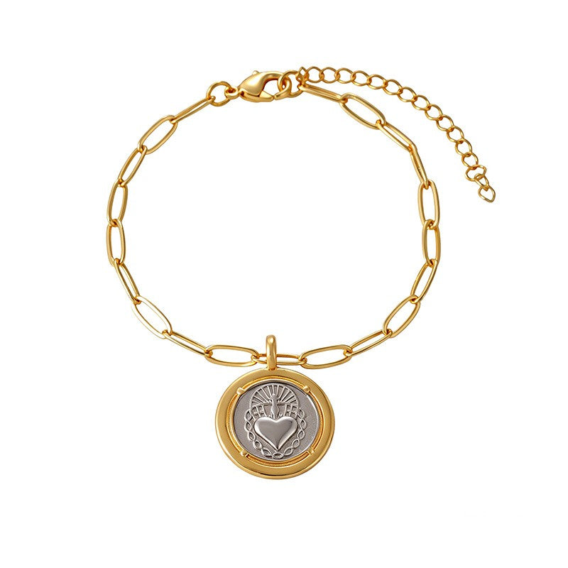18k Vintage Round Medal Bracelet