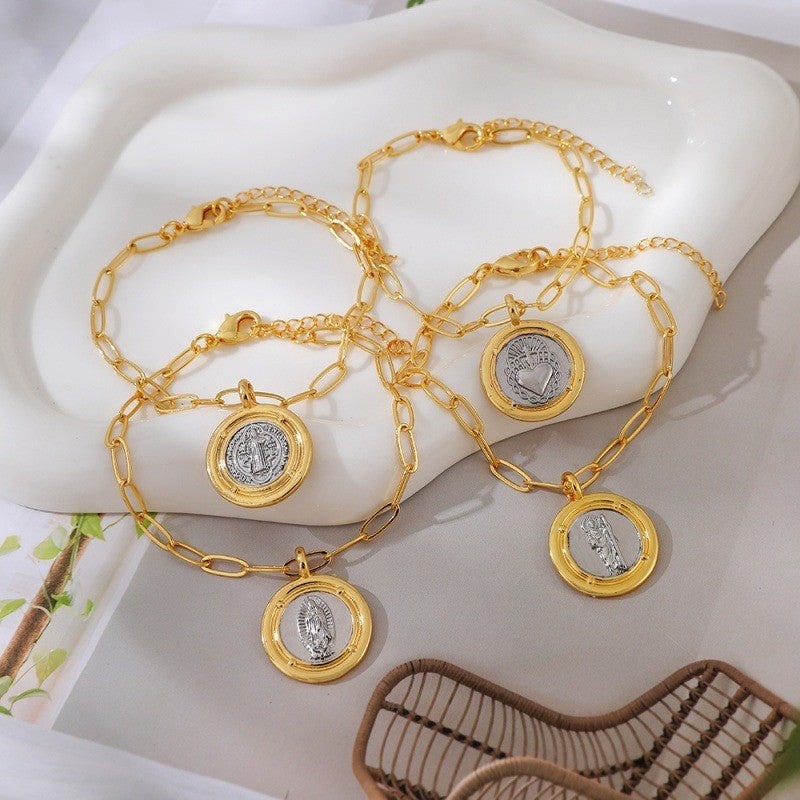 18k Vintage Round Medal Bracelet