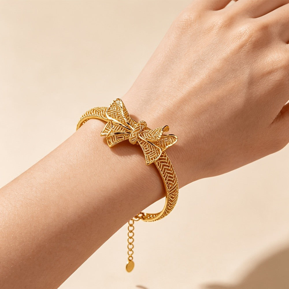 18k Vintage Filigree Bow Bracelet