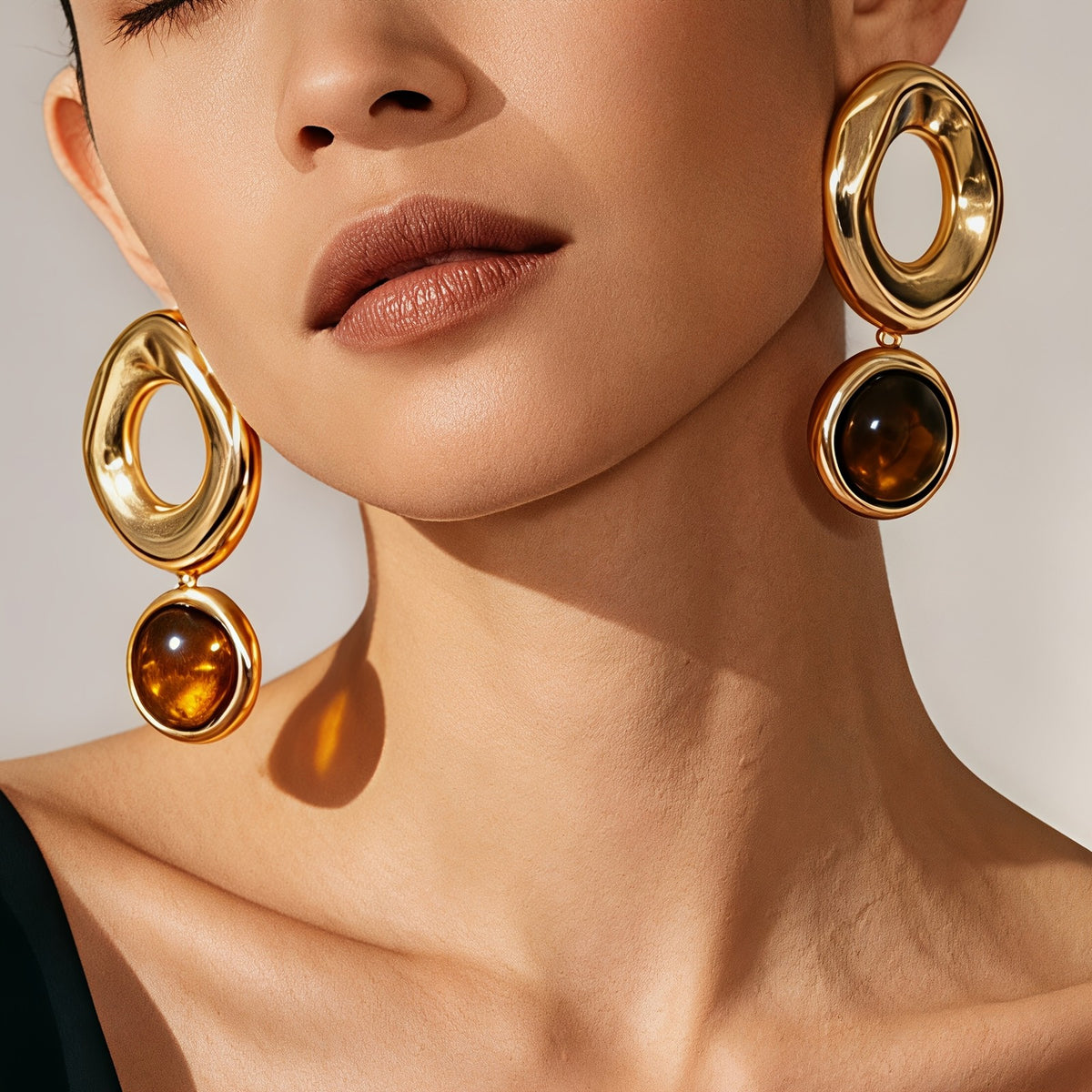 Vintage Gold Hollow Drop Earrings