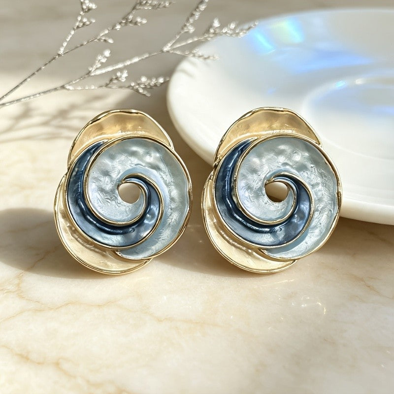 18k Vintage Spiral Stud Earrings