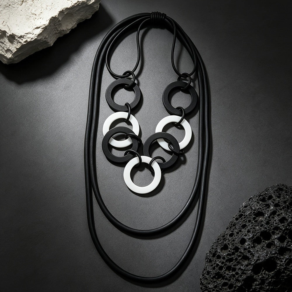 Geometric Black and White Circle Necklace
