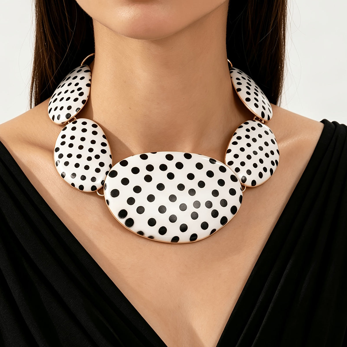 Chunky Polka Dot Oval Collar Necklace