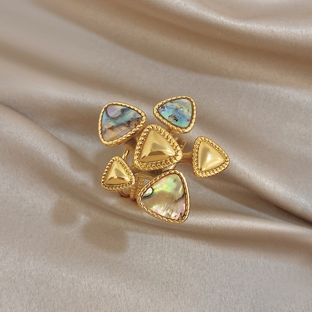 18k Geometric Triangle Cluster Ring