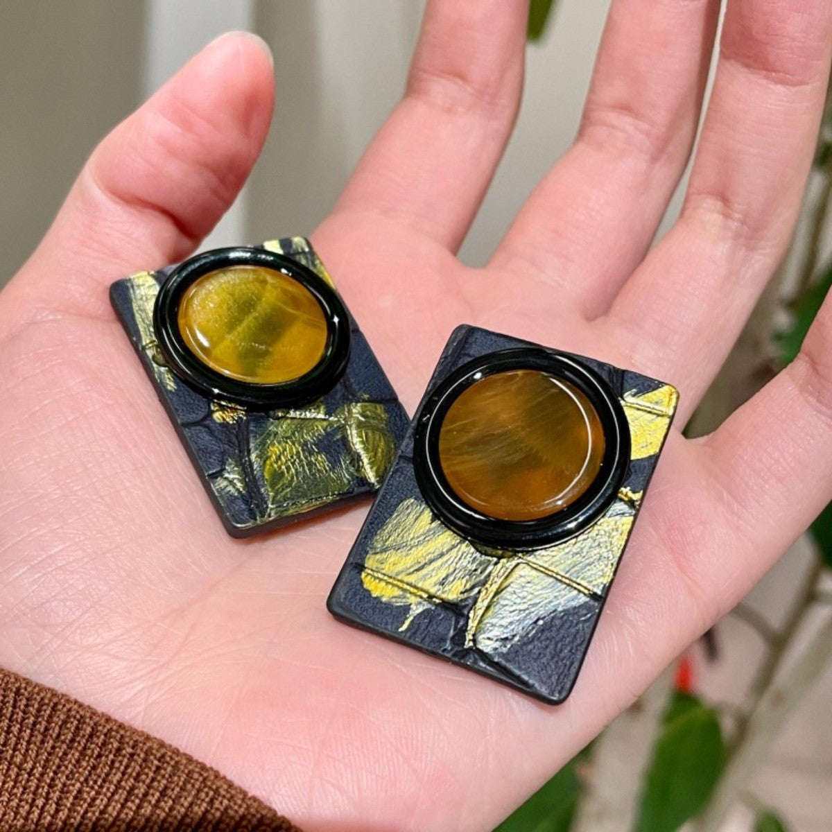 Vintage Square Resin Stud Earrings