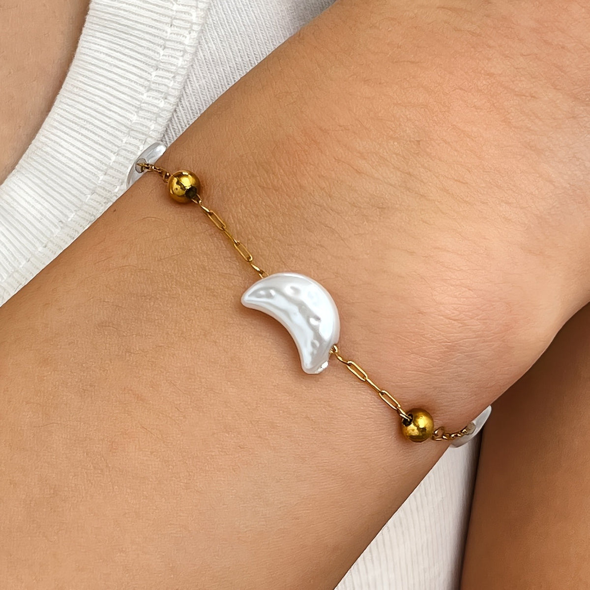 Irregular Pearl Charm Bracelet