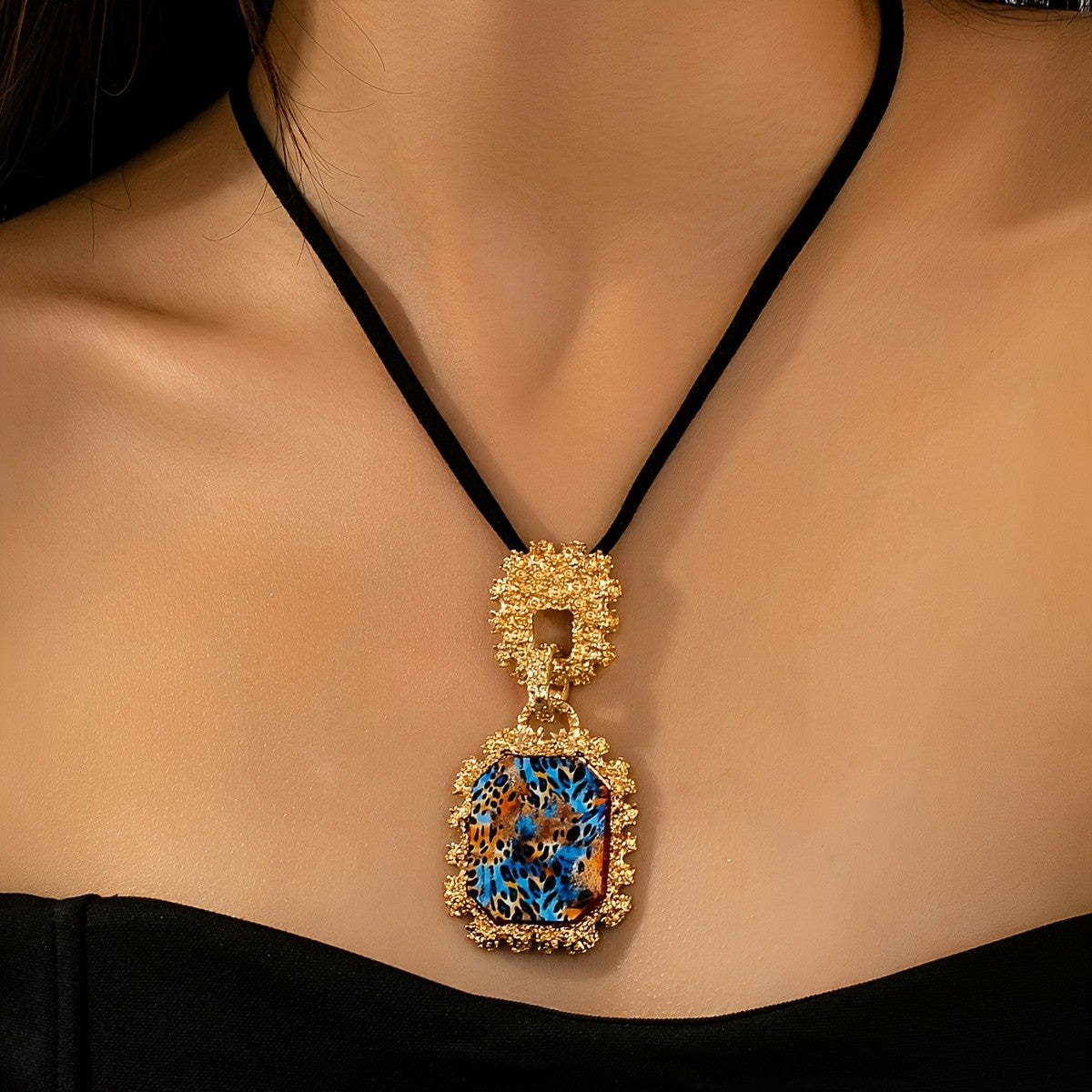 Vintage Leopard Print Pendant Necklace