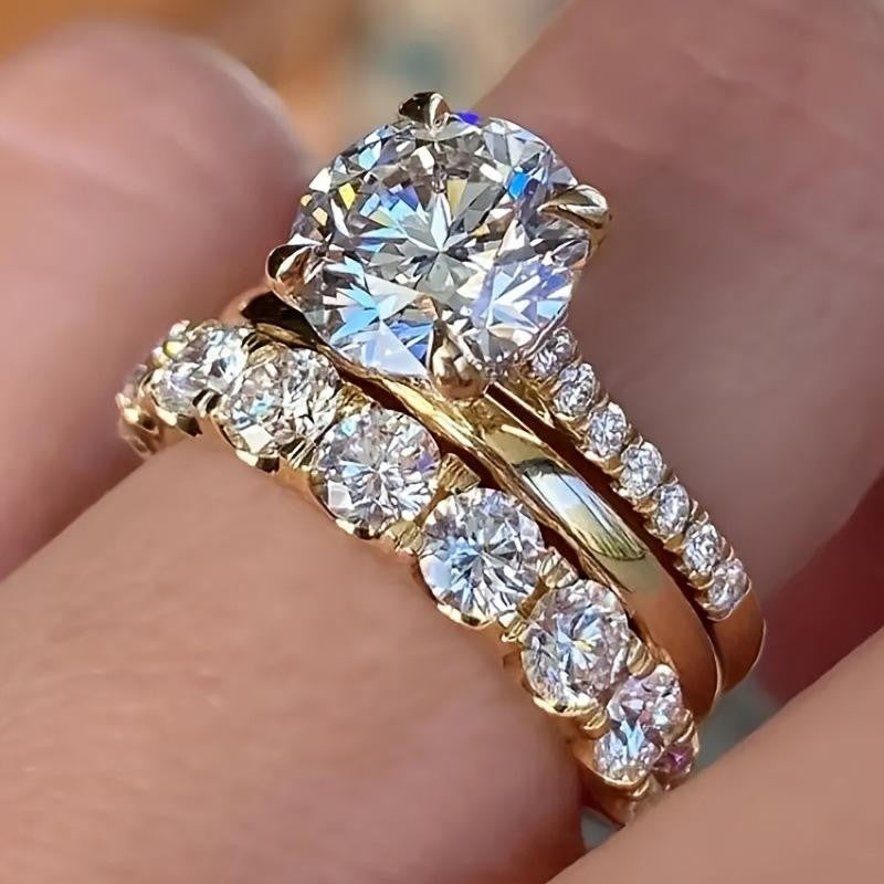 18k Oval Halo Stackable Ring Set