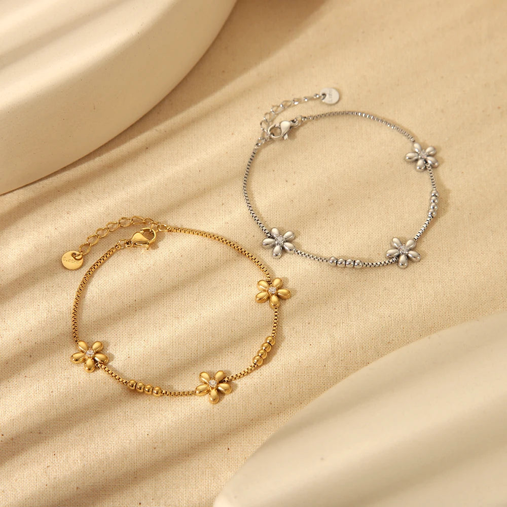 Dainty Flower Bracelet