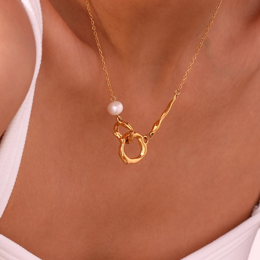 Double Loop Pearl Necklace