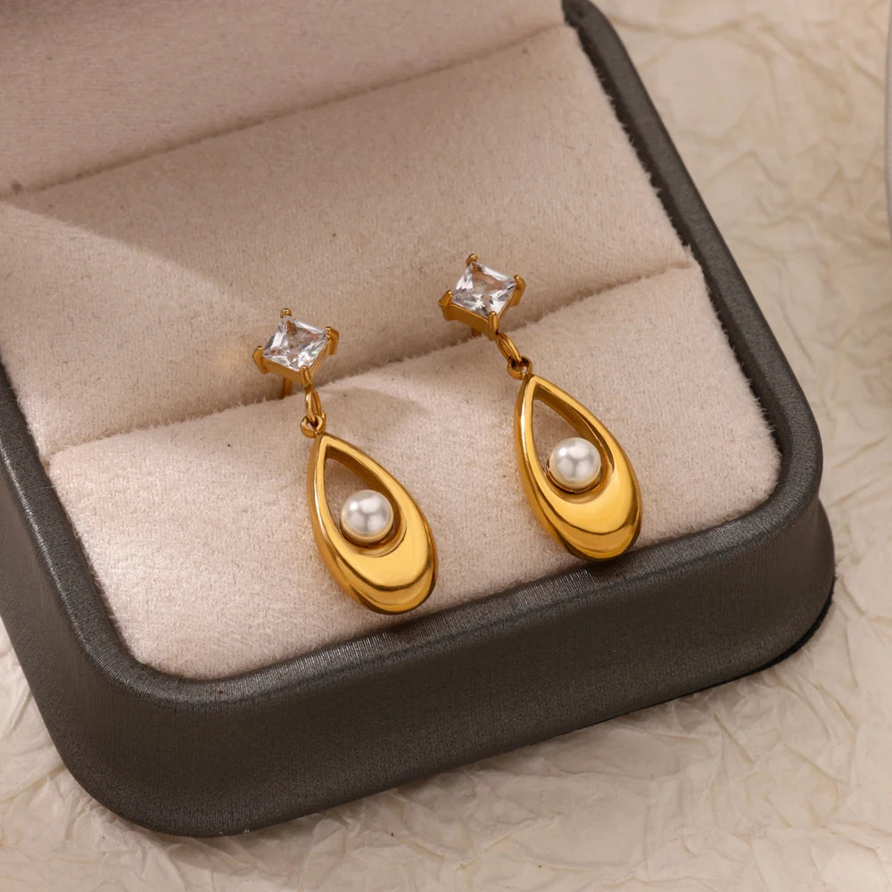 Pearl Drop Earrings