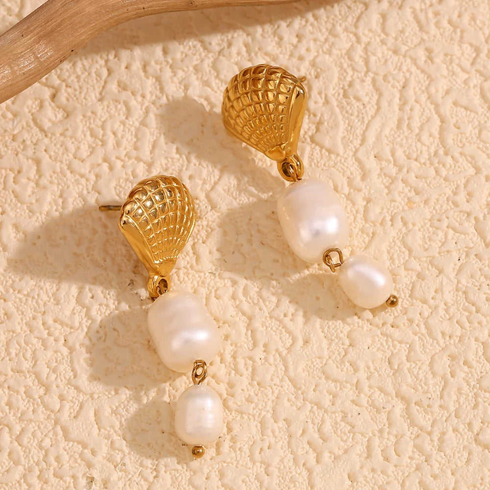 Shell Pearl Earrings