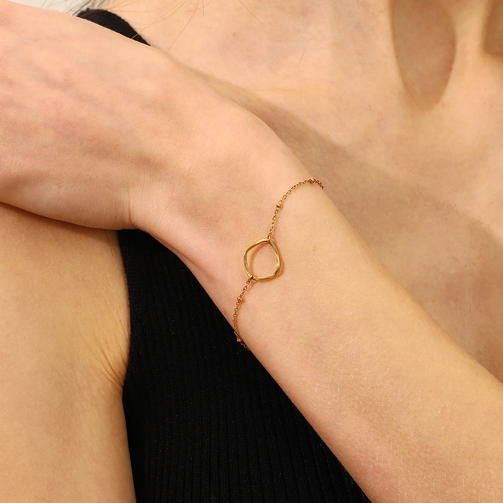 Irregular Circle Bracelet