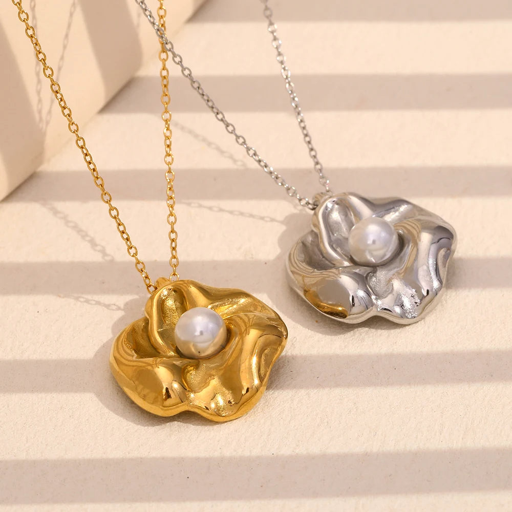 Pearl Flower Necklace
