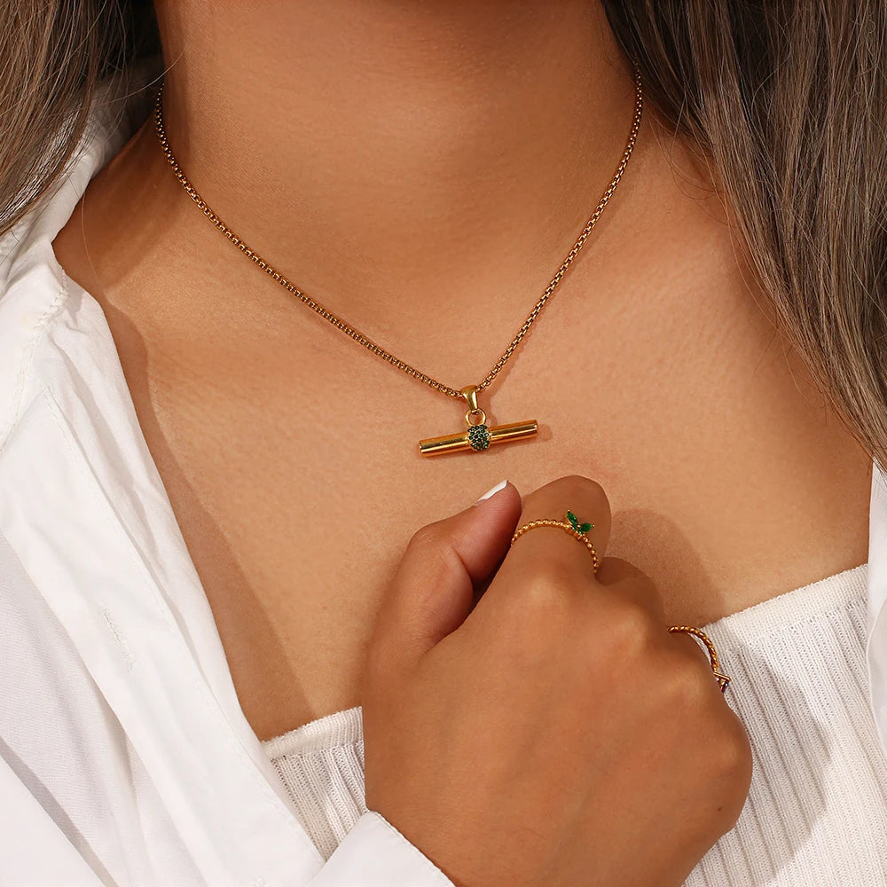 Minimal T-Bar Necklace