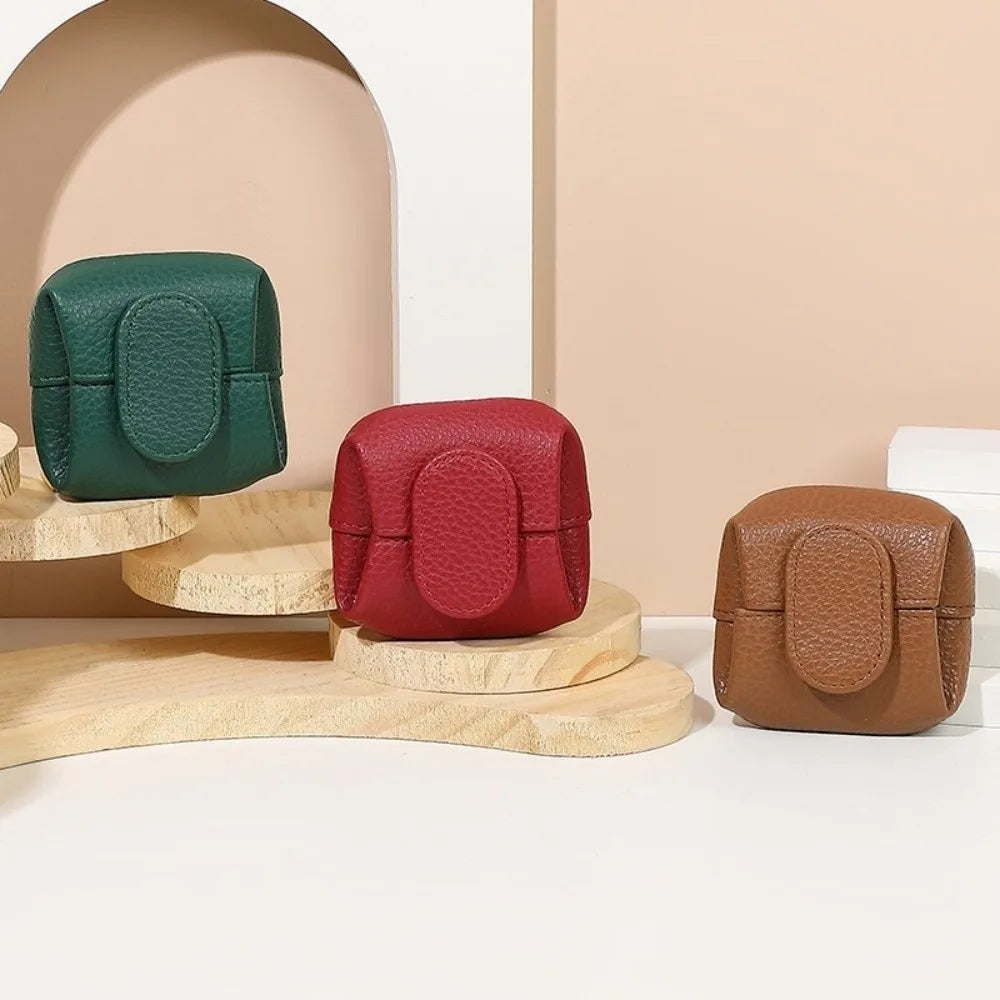 CoinKeep™ – Compact Leather Card & Change Wallet