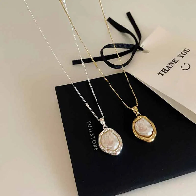 Inlaid Pearl Necklace